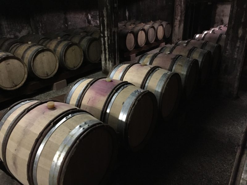 Alsace – vinturistens ferieparadis Kældrene er altid et besøg værd. Det er fascinerende at tænke sig, at her ligger de vine, vi skal smage de næste år.
